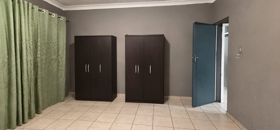 4 Bedroom Property for Sale in Vanderbijlpark CE 2 Gauteng