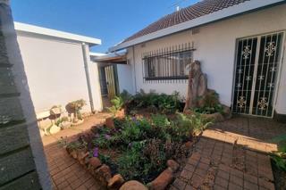 4 Bedroom Property for Sale in Sinoville Gauteng
