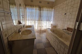 4 Bedroom Property for Sale in Sinoville Gauteng