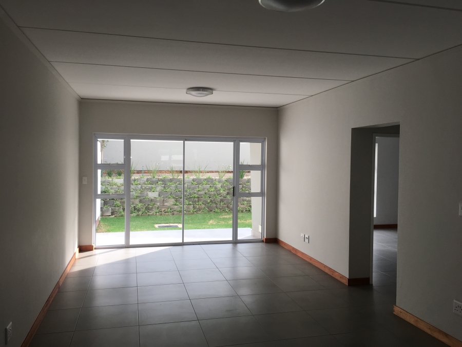 To Let 2 Bedroom Property for Rent in Bryanston Gauteng