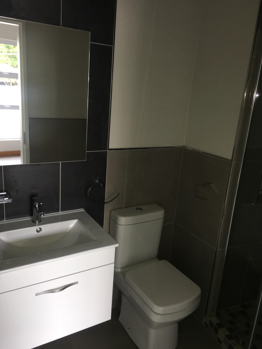To Let 2 Bedroom Property for Rent in Bryanston Gauteng