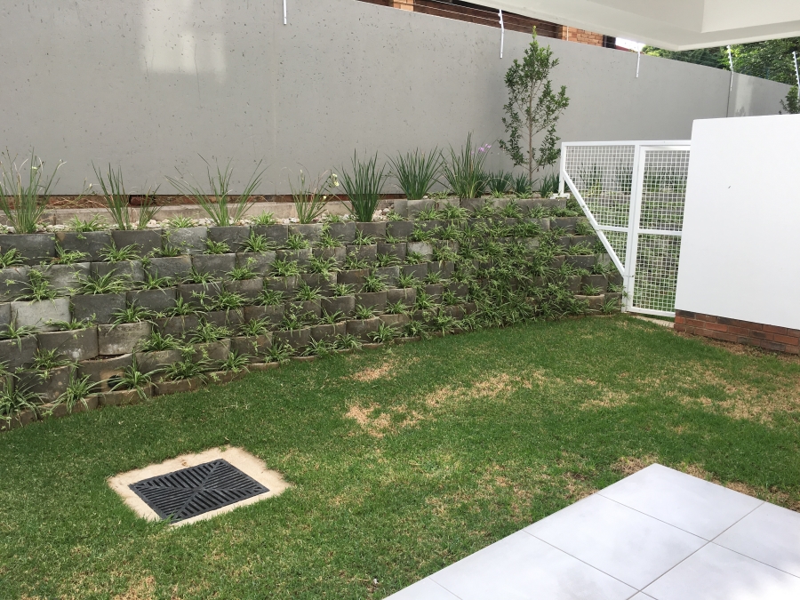 To Let 2 Bedroom Property for Rent in Bryanston Gauteng