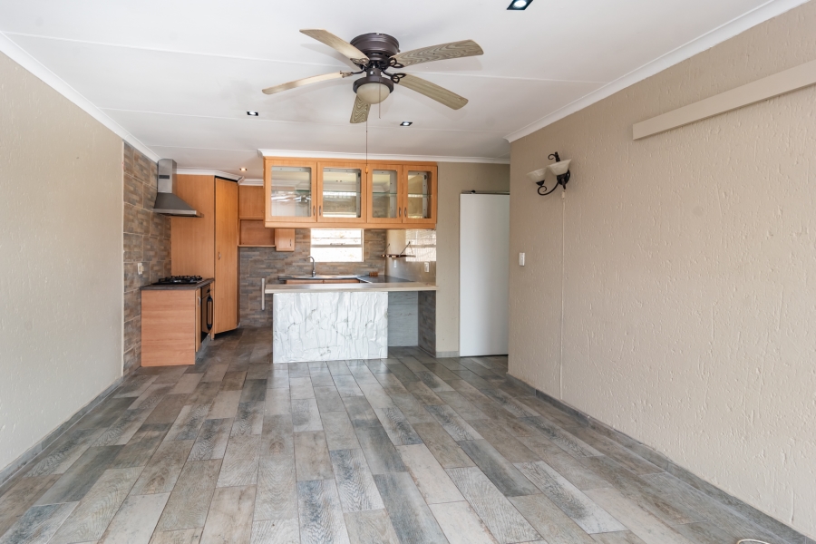 3 Bedroom Property for Sale in Breaunanda Gauteng