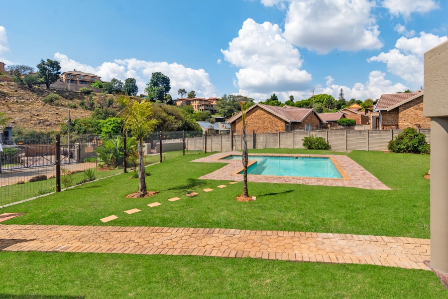 3 Bedroom Property for Sale in Breaunanda Gauteng