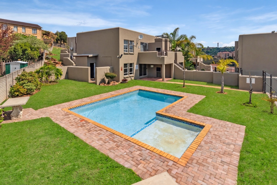 3 Bedroom Property for Sale in Breaunanda Gauteng