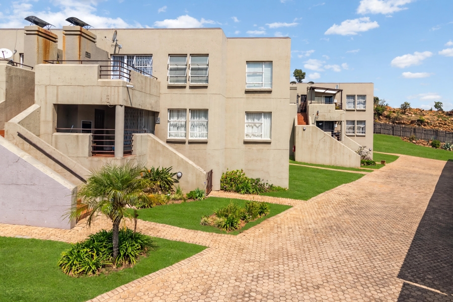 3 Bedroom Property for Sale in Breaunanda Gauteng