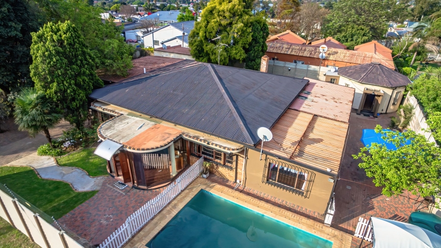 3 Bedroom Property for Sale in Edenvale Central Gauteng