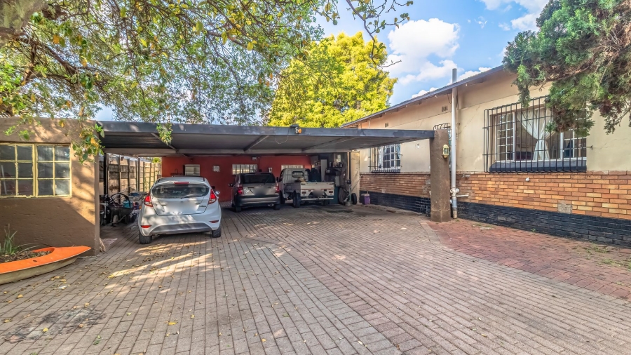 3 Bedroom Property for Sale in Edenvale Central Gauteng