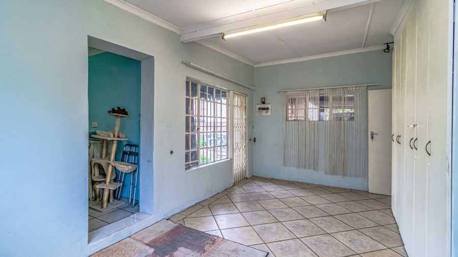 3 Bedroom Property for Sale in Edenvale Central Gauteng