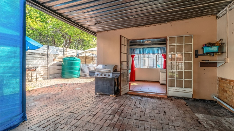 3 Bedroom Property for Sale in Edenvale Central Gauteng