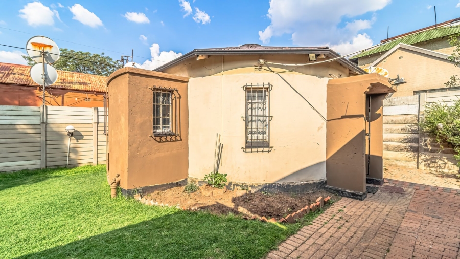 3 Bedroom Property for Sale in Edenvale Central Gauteng