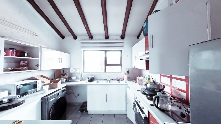 2 Bedroom Property for Sale in Lakefield Gauteng
