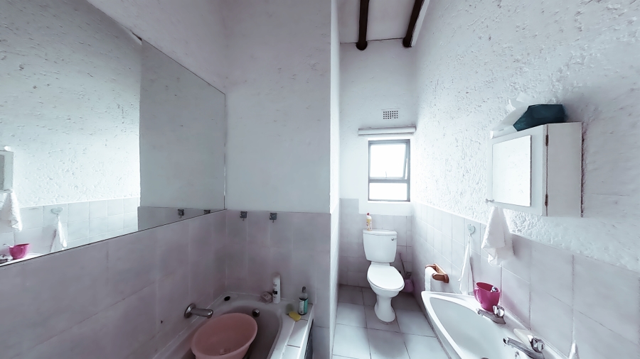 2 Bedroom Property for Sale in Lakefield Gauteng