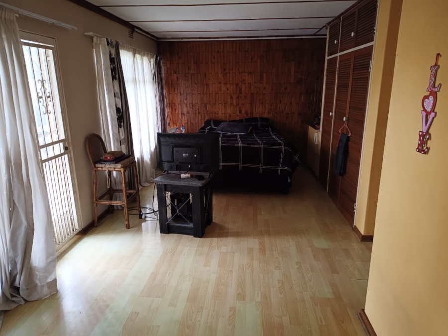 4 Bedroom Property for Sale in Risana Gauteng
