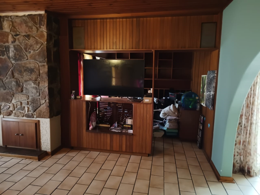 4 Bedroom Property for Sale in Risana Gauteng