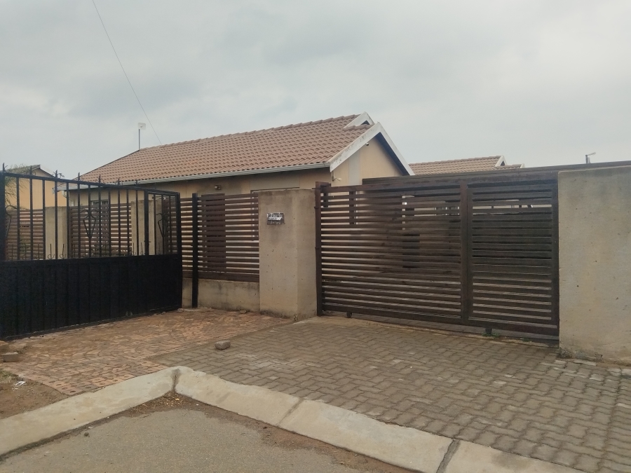 3 Bedroom Property for Sale in Savanna City Gauteng
