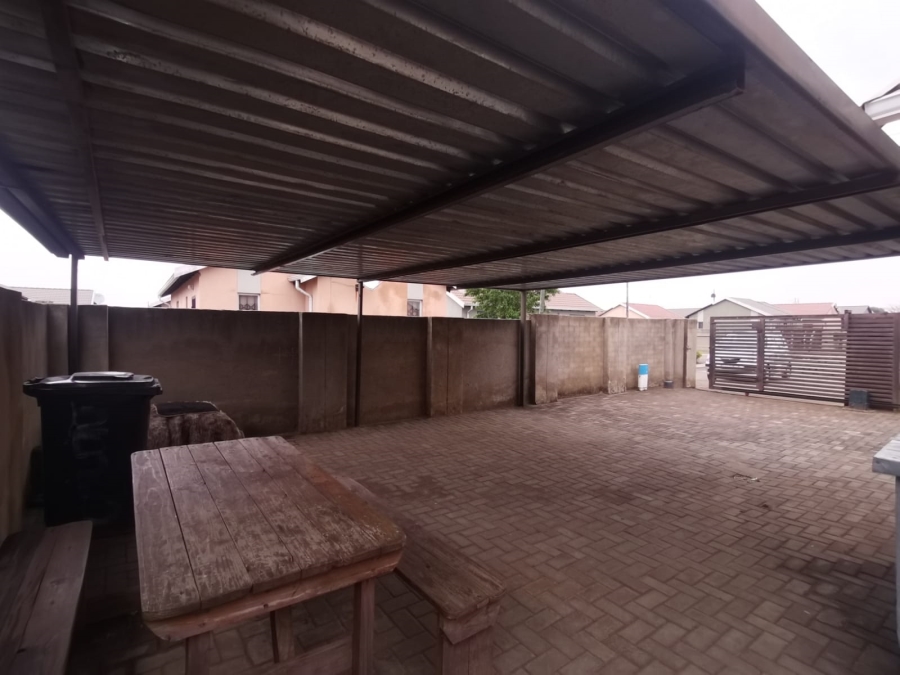 3 Bedroom Property for Sale in Savanna City Gauteng