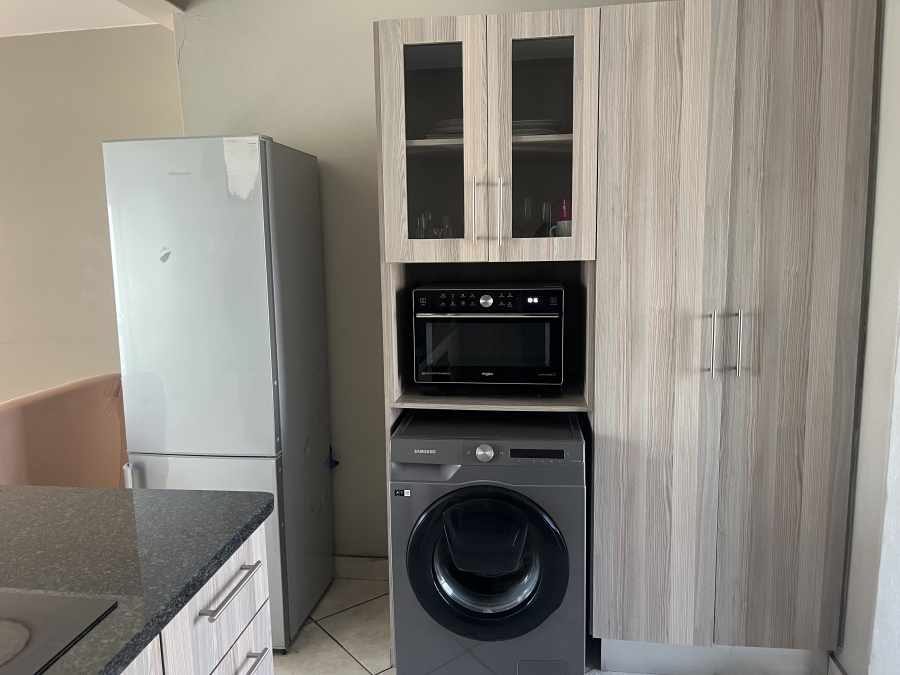 3 Bedroom Property for Sale in Albertsdal Gauteng