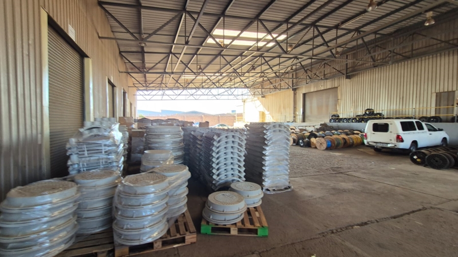 To Let Commercial Property for Rent in Waltloo Gauteng