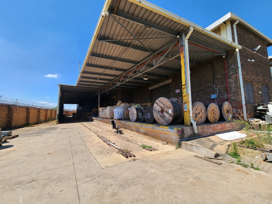 To Let Commercial Property for Rent in Waltloo Gauteng