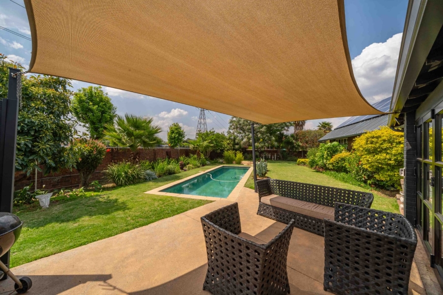 4 Bedroom Property for Sale in Parkdene Gauteng