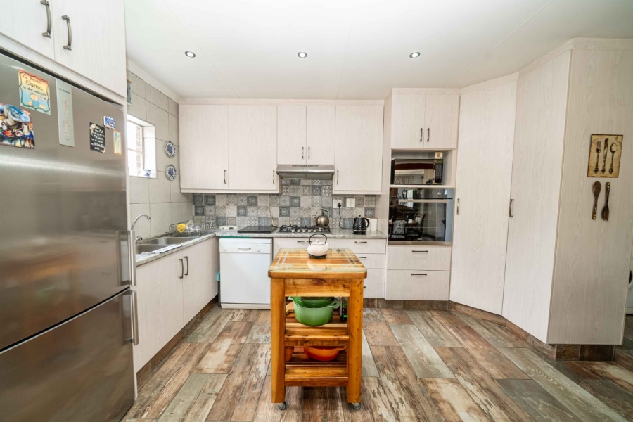 4 Bedroom Property for Sale in Parkdene Gauteng