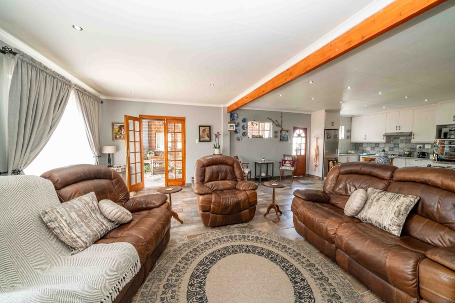 4 Bedroom Property for Sale in Parkdene Gauteng