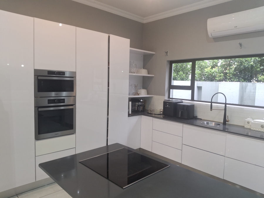 4 Bedroom Property for Sale in Aquavista Mountain Estate Gauteng