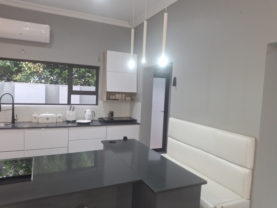 4 Bedroom Property for Sale in Aquavista Mountain Estate Gauteng