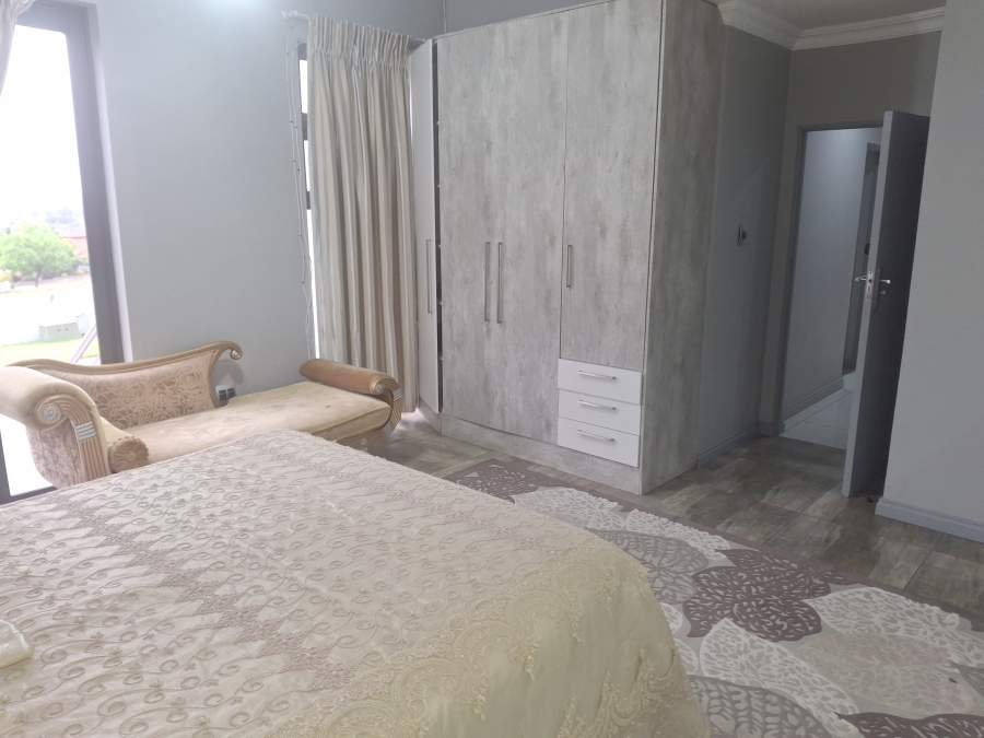 4 Bedroom Property for Sale in Aquavista Mountain Estate Gauteng