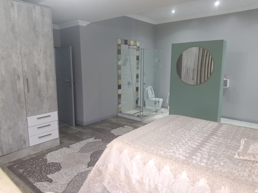 4 Bedroom Property for Sale in Aquavista Mountain Estate Gauteng