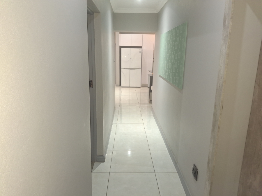 4 Bedroom Property for Sale in Aquavista Mountain Estate Gauteng