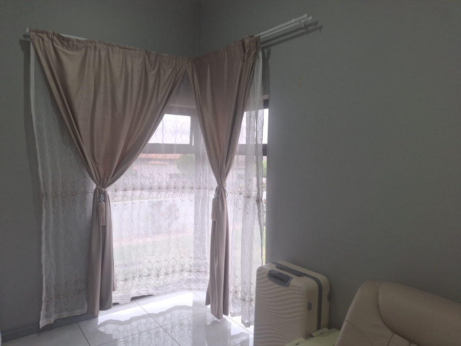 4 Bedroom Property for Sale in Aquavista Mountain Estate Gauteng
