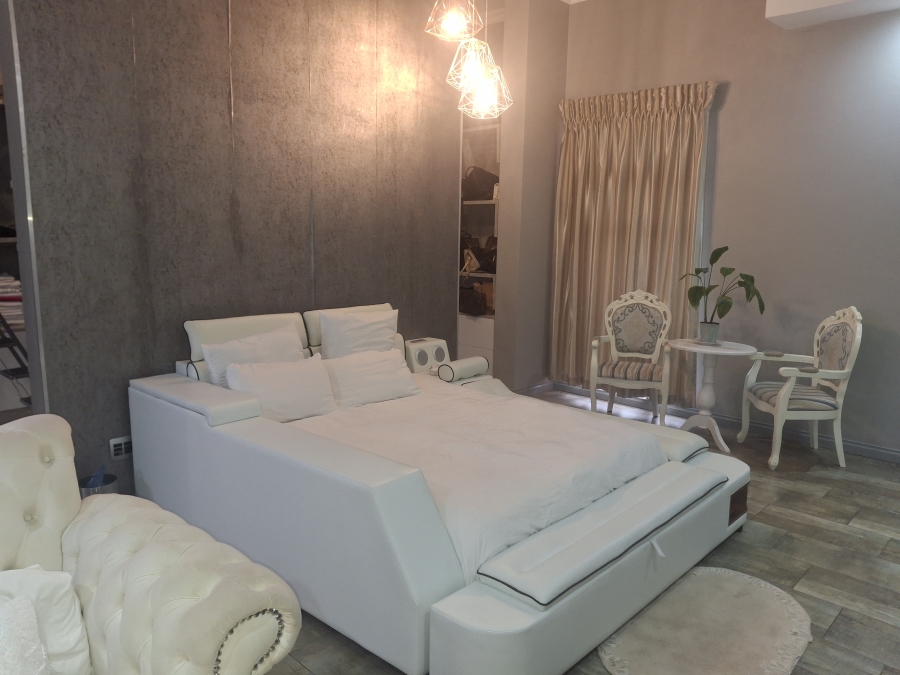4 Bedroom Property for Sale in Aquavista Mountain Estate Gauteng
