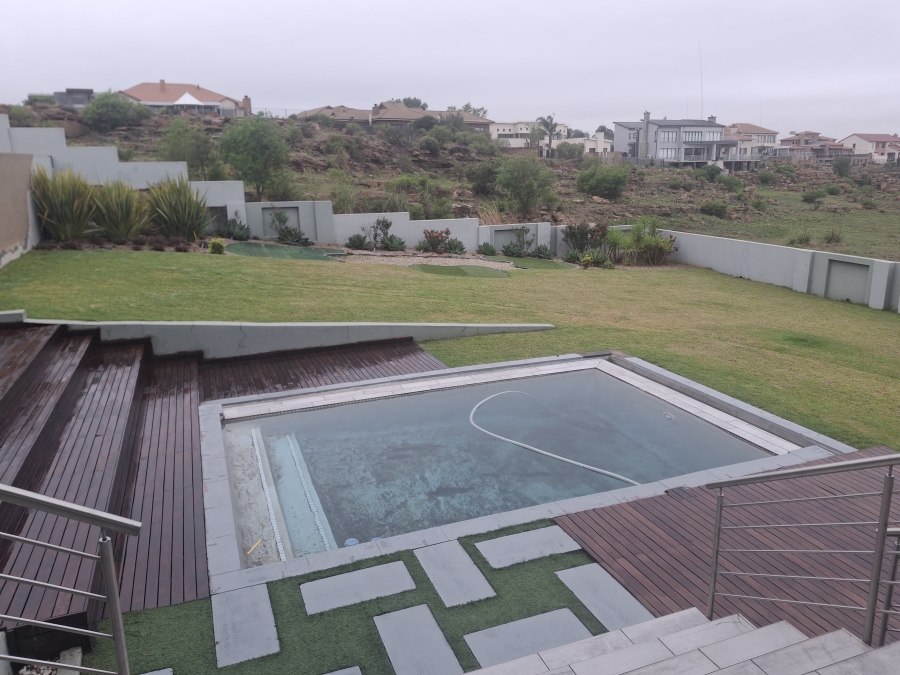 4 Bedroom Property for Sale in Aquavista Mountain Estate Gauteng