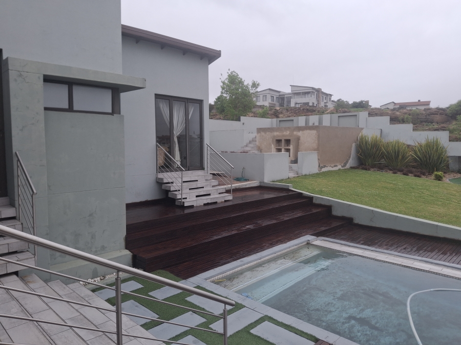 4 Bedroom Property for Sale in Aquavista Mountain Estate Gauteng