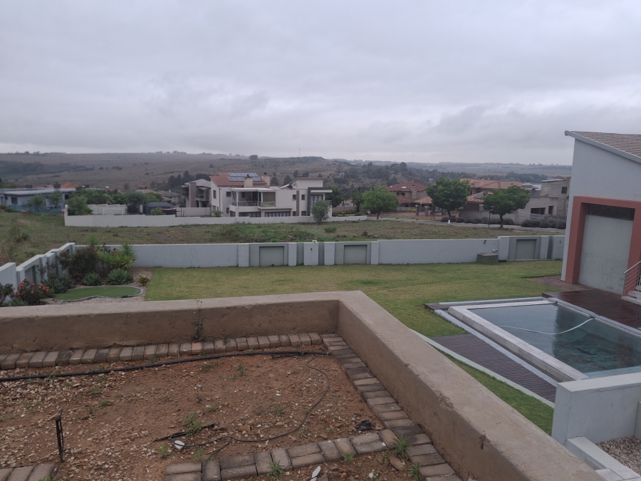 4 Bedroom Property for Sale in Aquavista Mountain Estate Gauteng