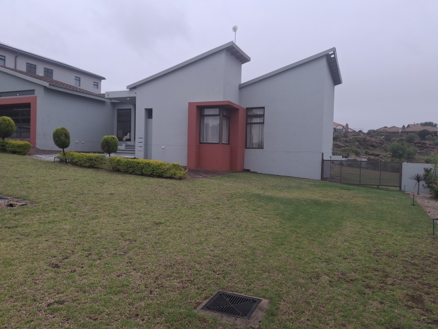 4 Bedroom Property for Sale in Aquavista Mountain Estate Gauteng