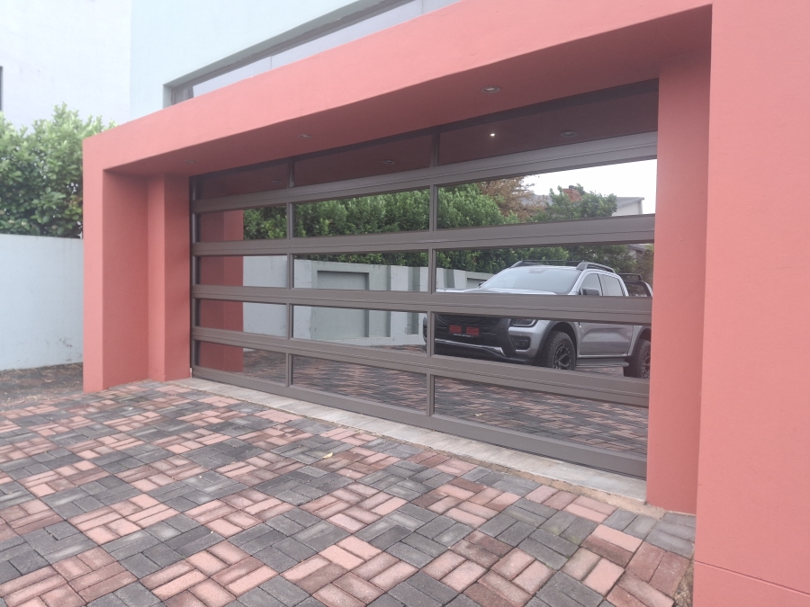 4 Bedroom Property for Sale in Aquavista Mountain Estate Gauteng