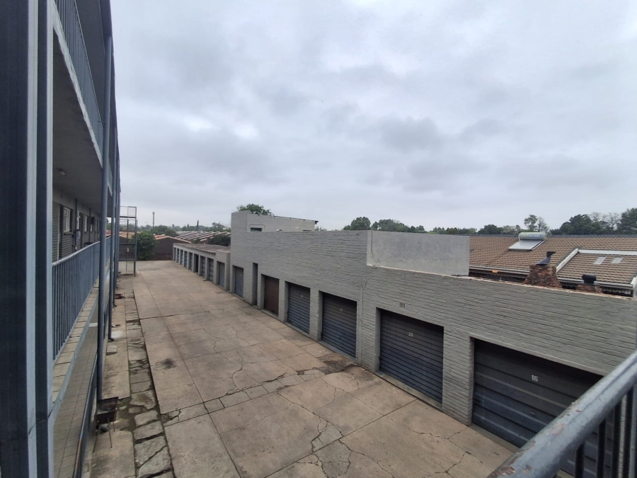 2 Bedroom Property for Sale in Three Rivers Gauteng