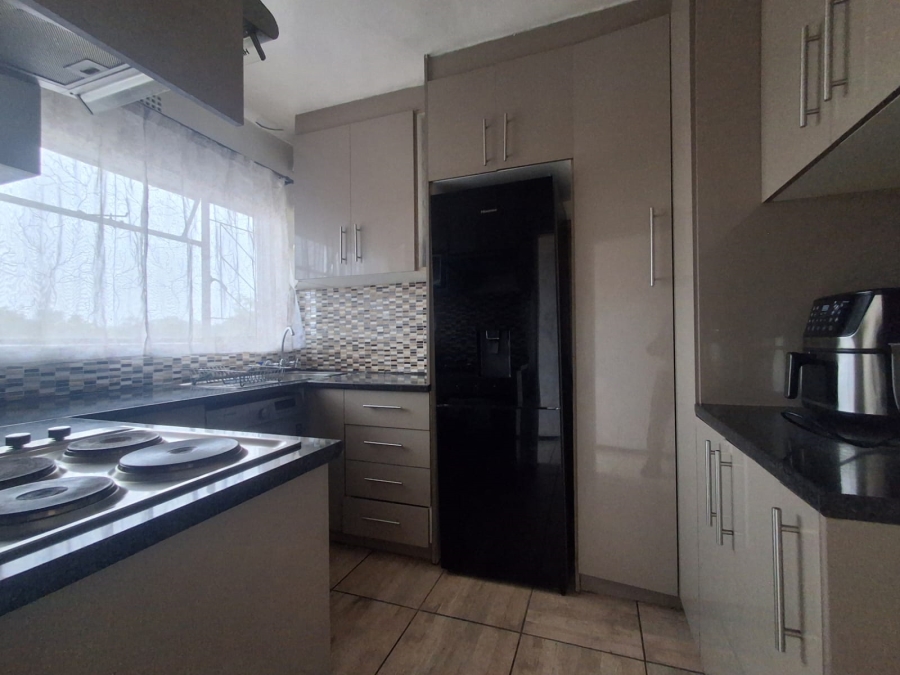 2 Bedroom Property for Sale in Three Rivers Gauteng