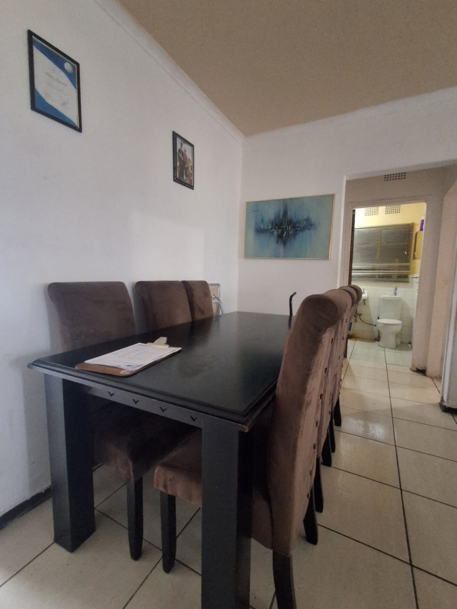 2 Bedroom Property for Sale in Three Rivers Gauteng