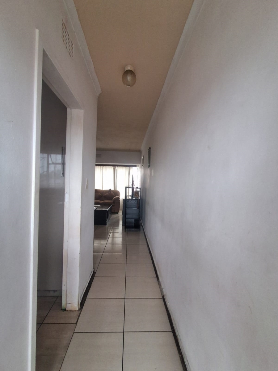 2 Bedroom Property for Sale in Three Rivers Gauteng