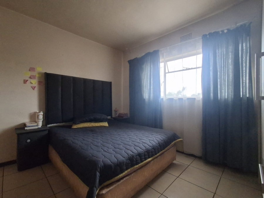 2 Bedroom Property for Sale in Three Rivers Gauteng