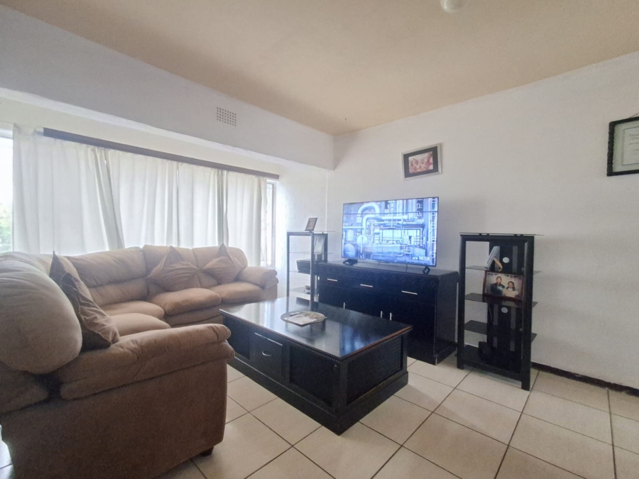 2 Bedroom Property for Sale in Three Rivers Gauteng