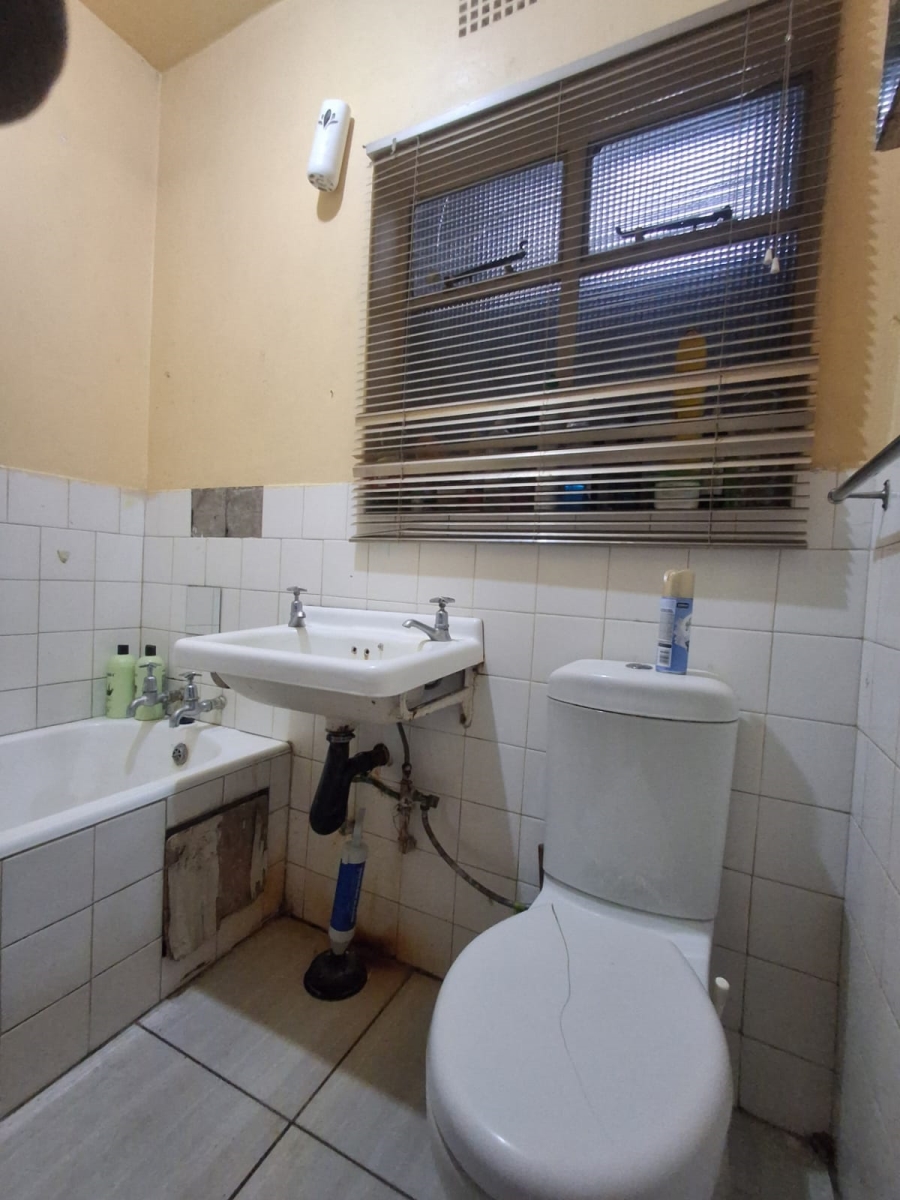 2 Bedroom Property for Sale in Three Rivers Gauteng