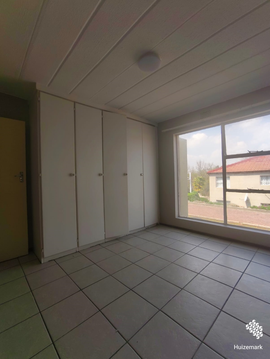 3 Bedroom Property for Sale in Vanderbijlpark SW 5 Gauteng