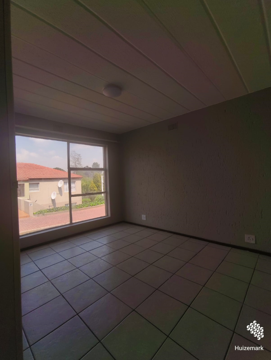 3 Bedroom Property for Sale in Vanderbijlpark SW 5 Gauteng