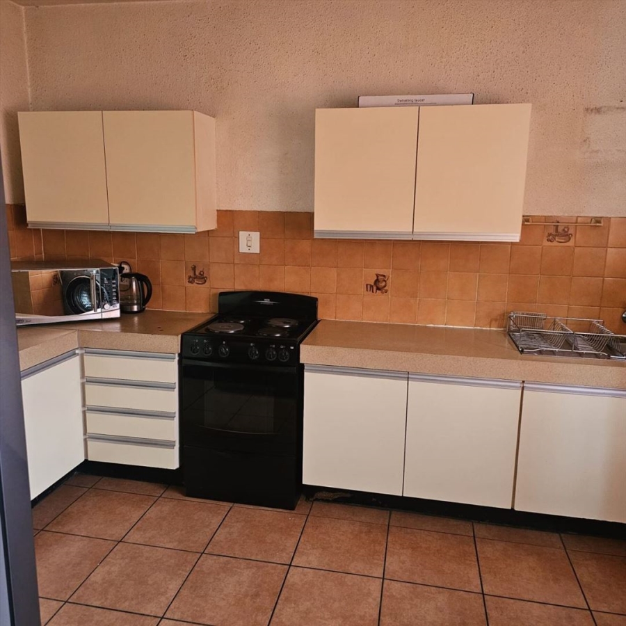 2 Bedroom Property for Sale in Birchleigh Gauteng