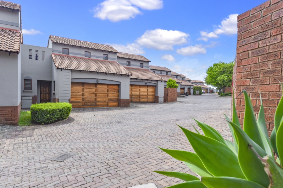 3 Bedroom Property for Sale in Rietvlei Ridge Country Estate Gauteng